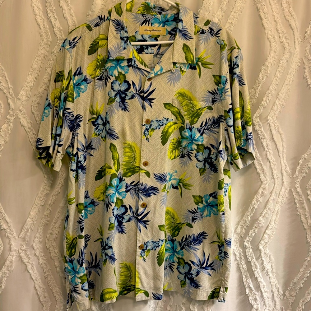 Tommy Bahama XL Silk Button Down Shirt